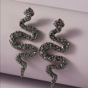 Snake textured earrings